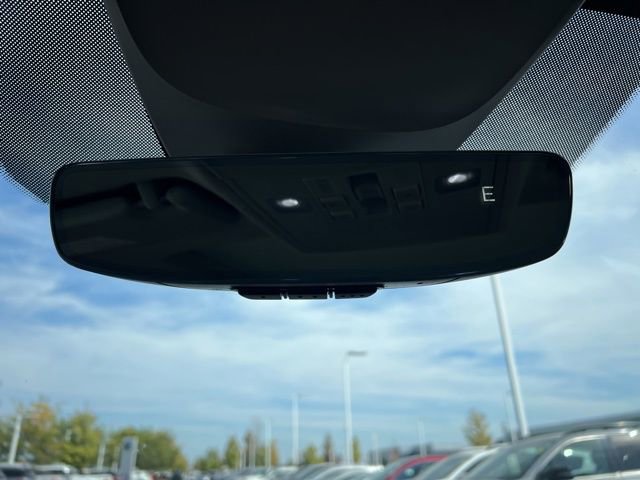 Used 2022 Volkswagen Taos SE w/ Panoramic Sunroof Package image 24