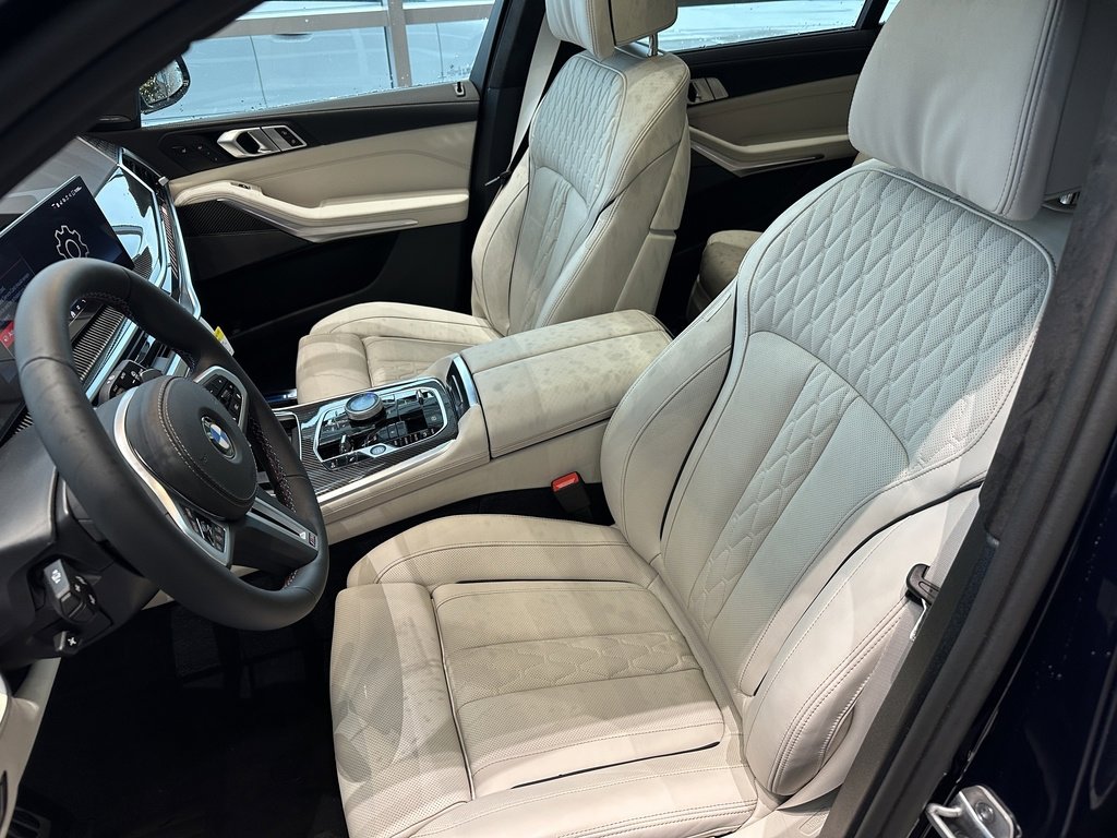 New 2026 BMW X7 M60i image 12