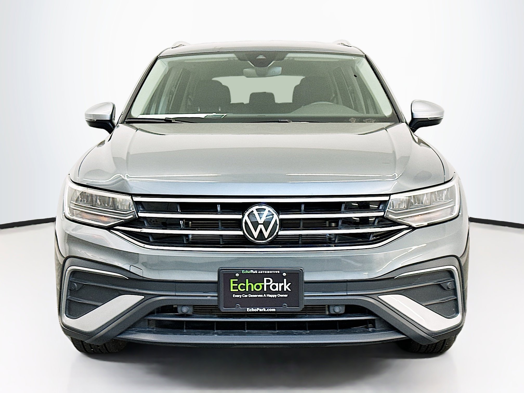 Used 2024 Volkswagen Tiguan Wolfsburg Edition image 2