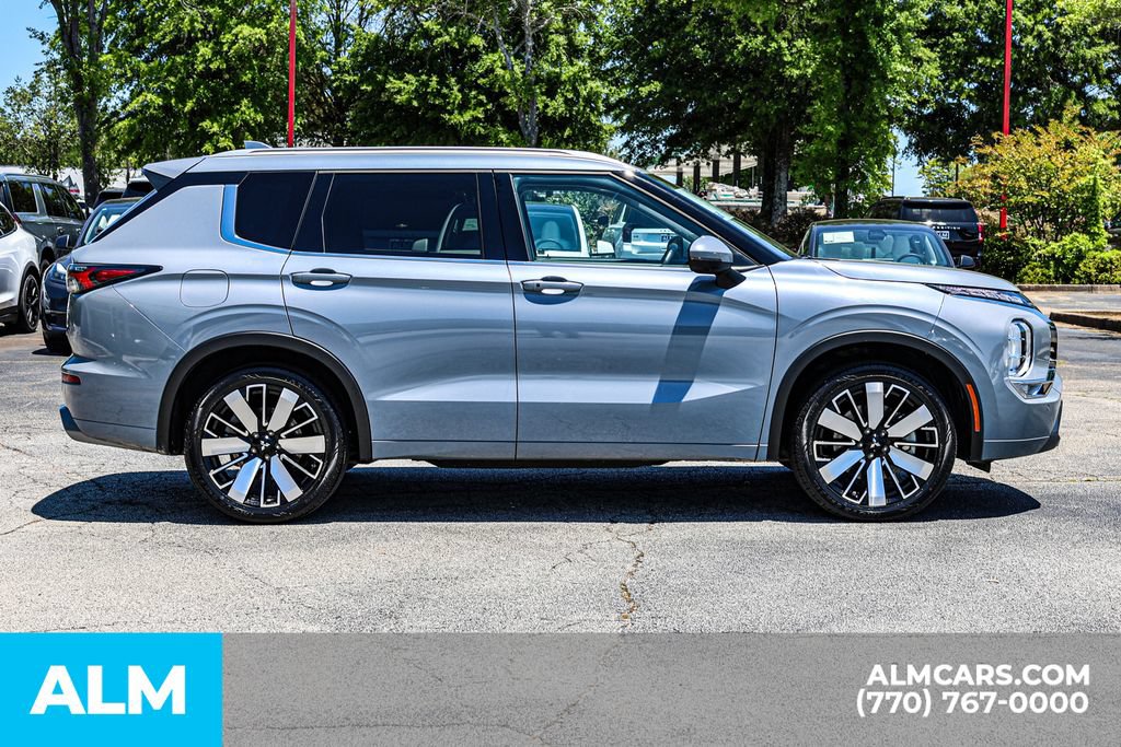 Used 2025 Mitsubishi Outlander SEL FWD image 9