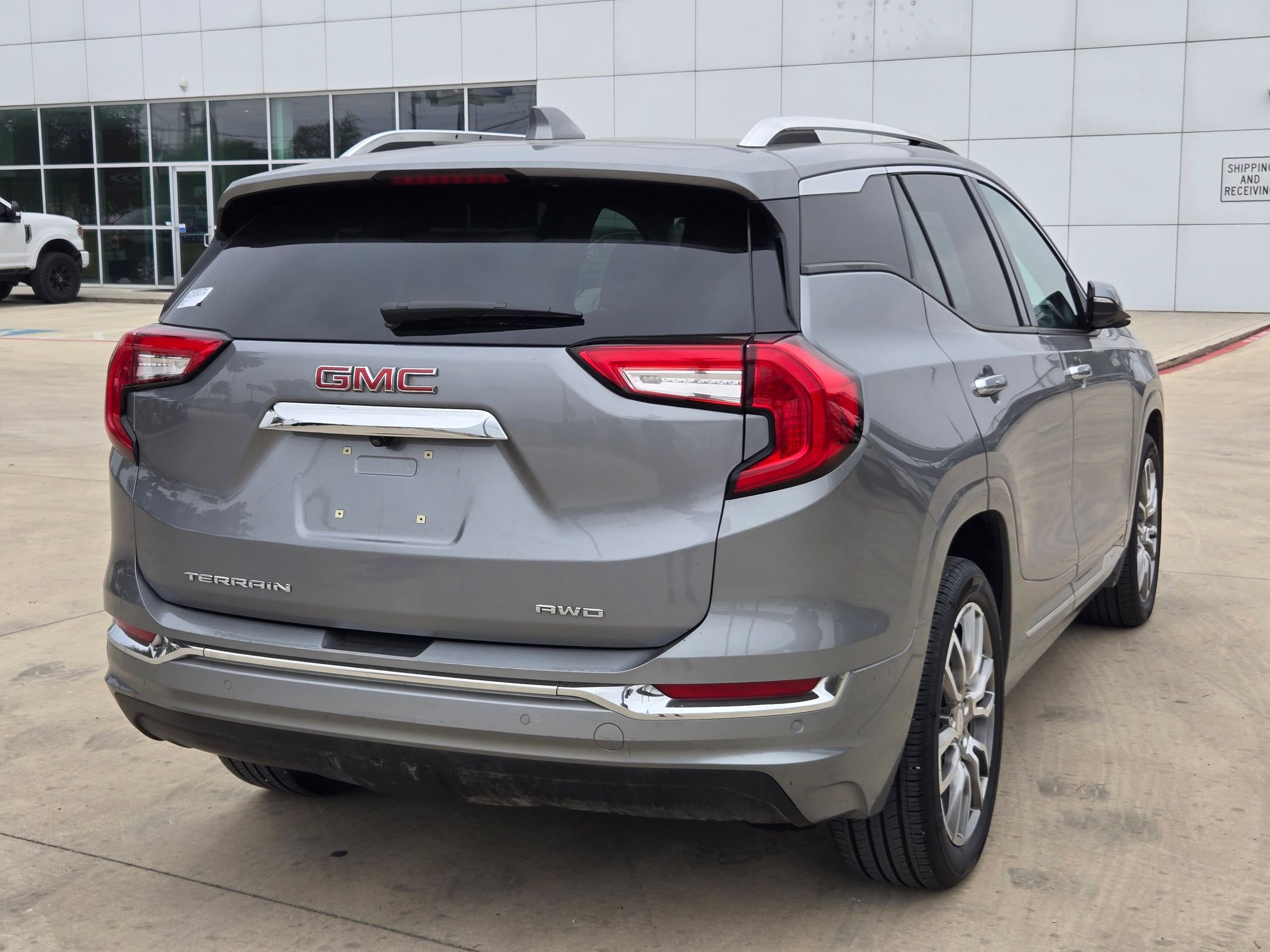 Certified 2023 GMC Terrain Denali w/ Denali Premium Package AWD/4WD image 7