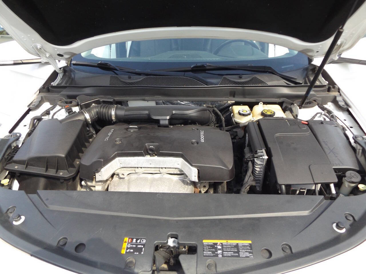 Used 2017 Chevrolet Impala LT image 29