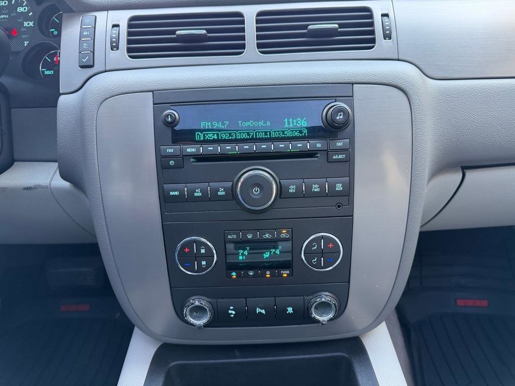 Used 2010 Chevrolet Avalanche LT w/ Suspension Package, Off-Road AWD/4WD image 37