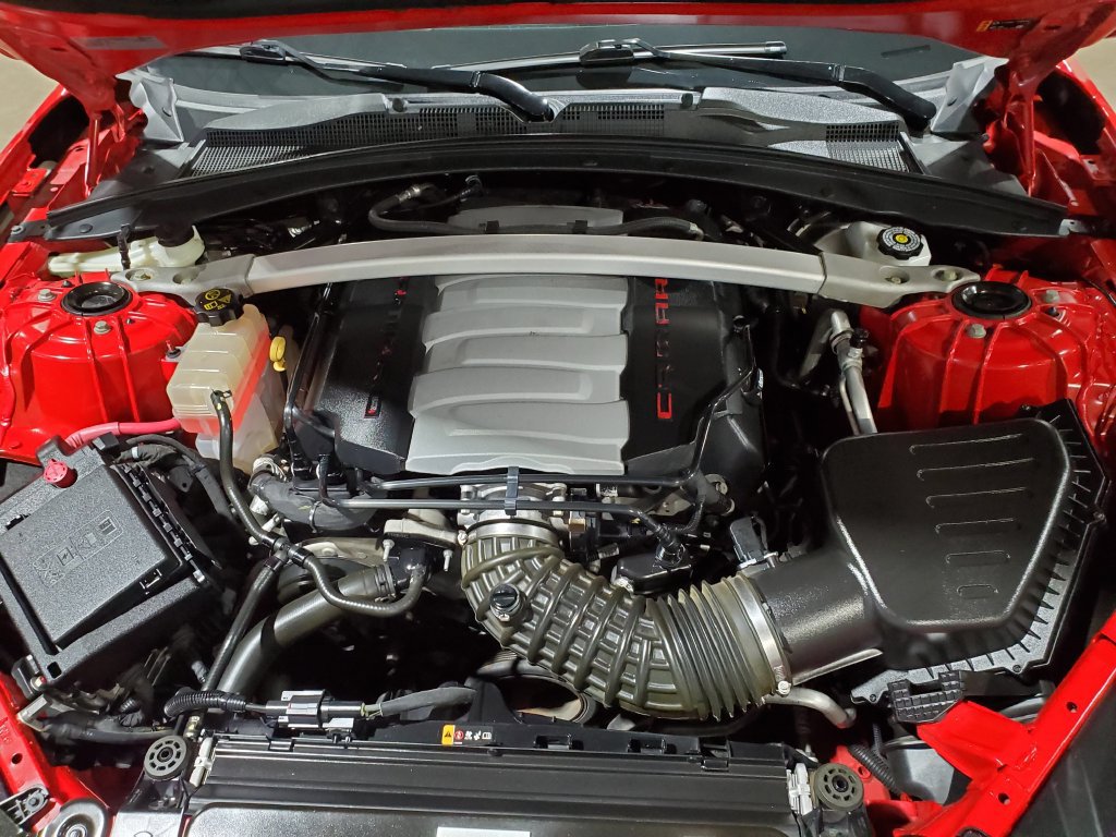 Used 2020 Chevrolet Camaro LT RWD image 40
