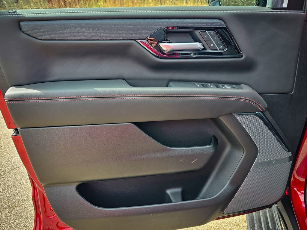 New 2026 GMC Yukon XL AT4 Ultimate w/ LPO, Floor Liner Package AWD/4WD image 12