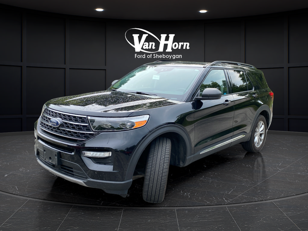 Used 2020 Ford Explorer XLT w/ Equipment Group 202A AWD/4WD image 3
