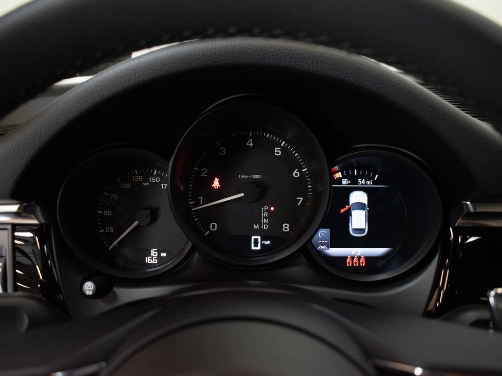 New 2025 Porsche Macan image 28