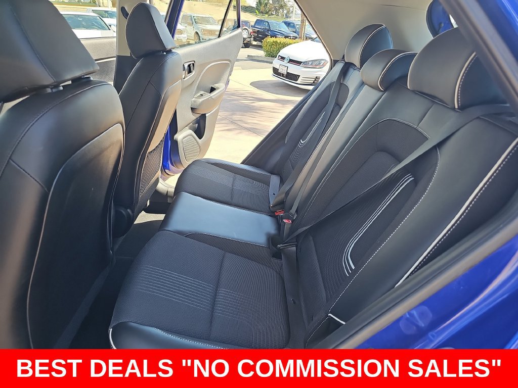 Used 2022 Hyundai Venue Limited FWD image 13