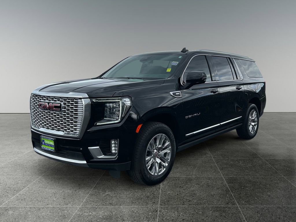 Used 2024 GMC Yukon XL Denali w/ Advanced Technology Package AWD/4WD image 4