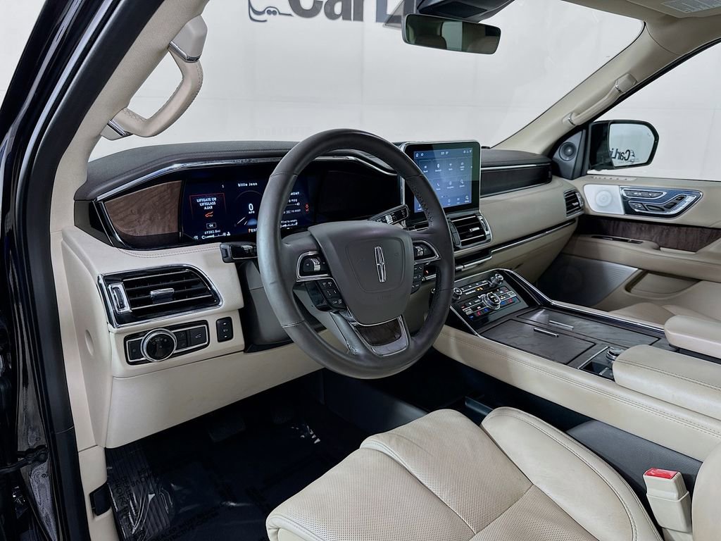 Used 2020 Lincoln Navigator Reserve w/ Equipment Group 208A Reserve image 10