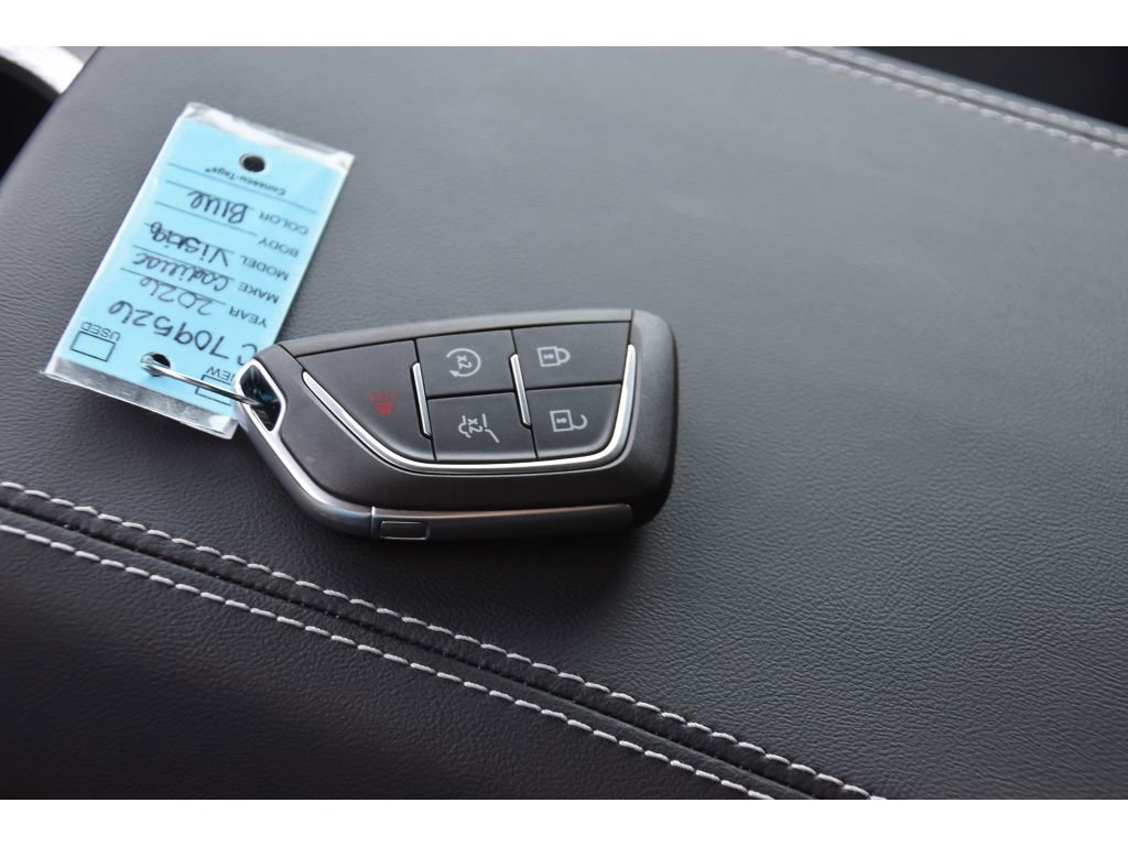 New 2026 Cadillac Vistiq Sport image 38