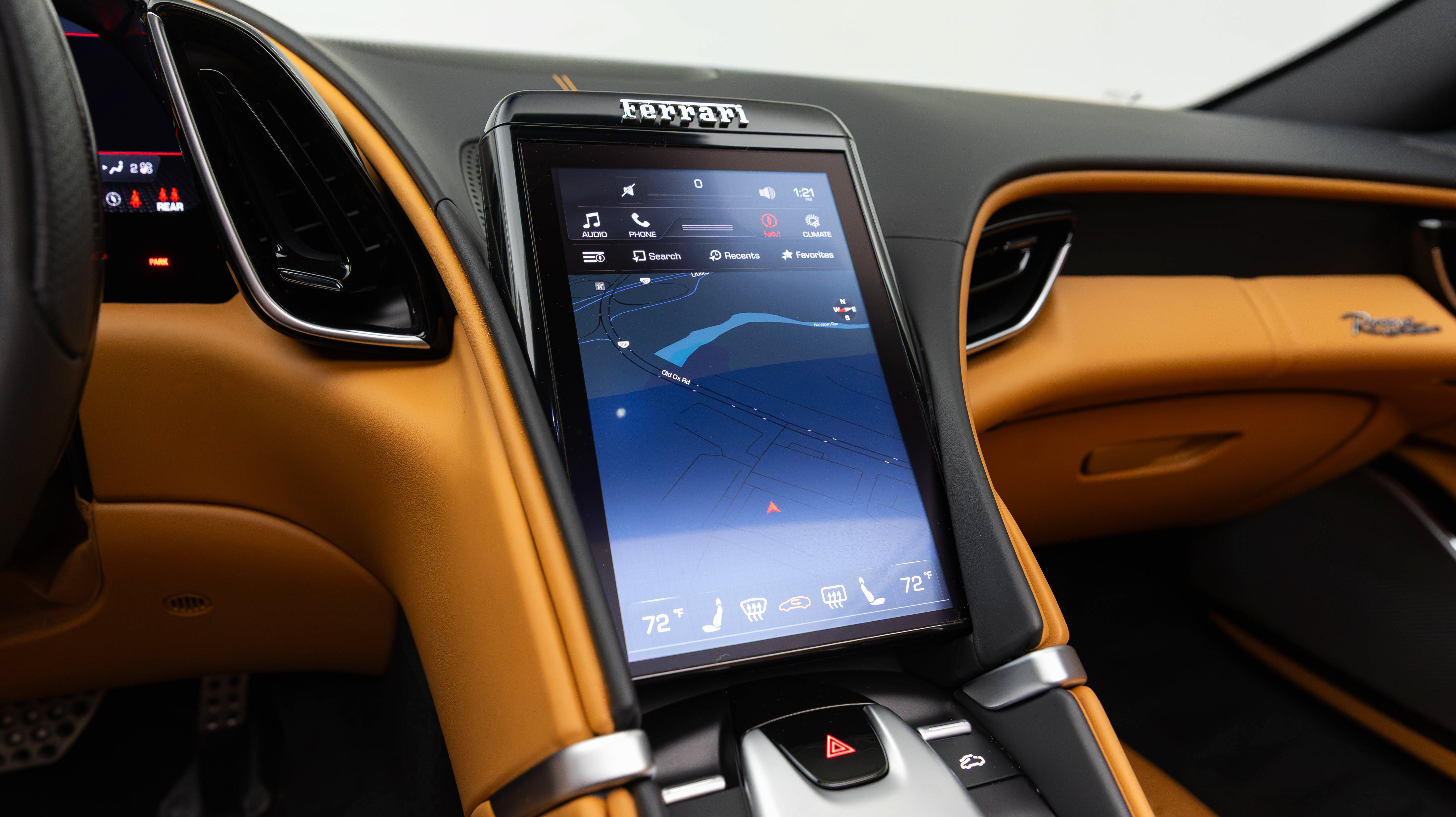 Certified 2025 Ferrari Roma Spider RWD image 27