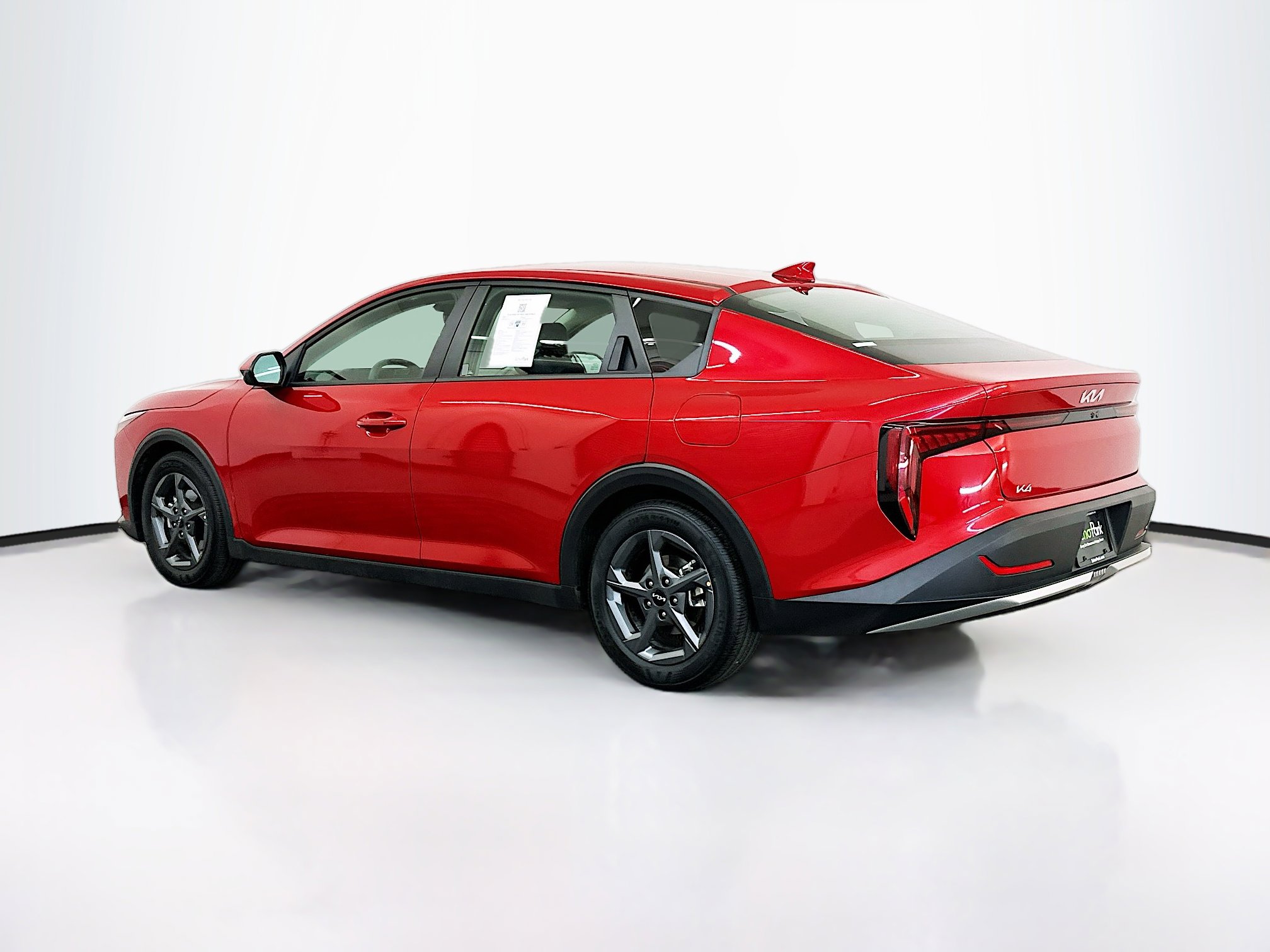 Used 2025 Kia K4 LXS image 5