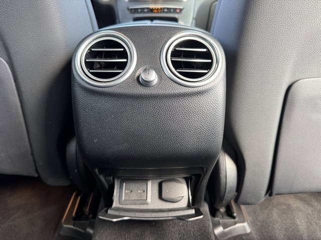 Used 2022 Mercedes-Benz GLC 300 image 9