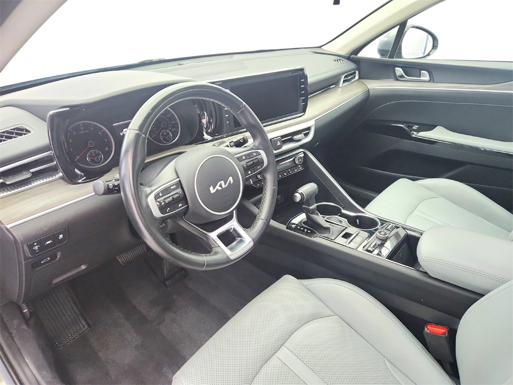 Used 2023 Kia K5 EX image 10
