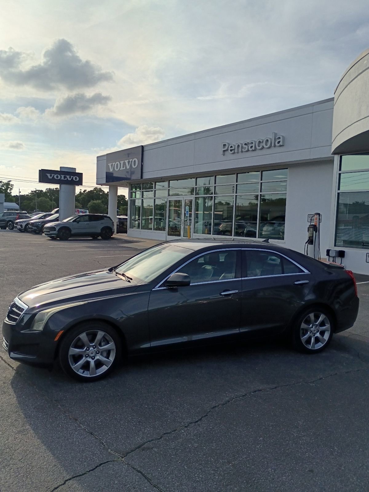Used 2014 Cadillac ATS 2.0T Sedan RWD image 2