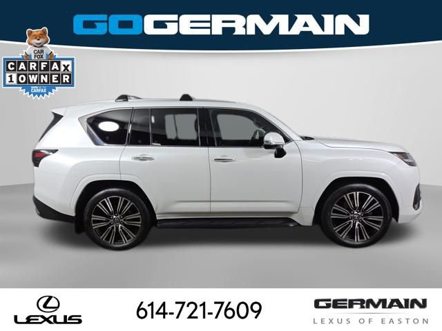 Used 2024 Lexus LX 600 4WD w/ Luxury Package image 7