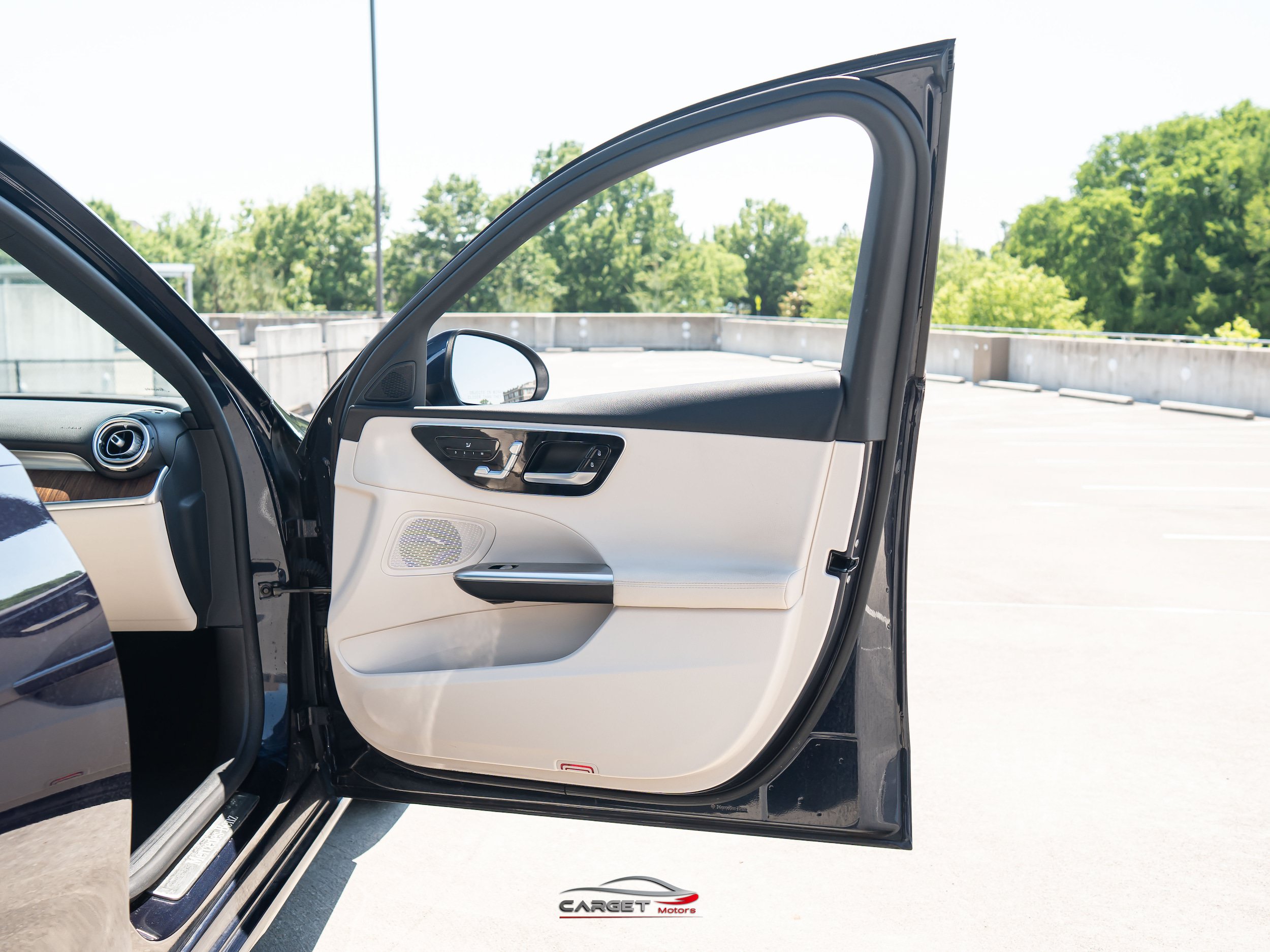 Used 2022 Mercedes-Benz C 300 4MATIC Sedan w/ Exclusive Trim Package image 41