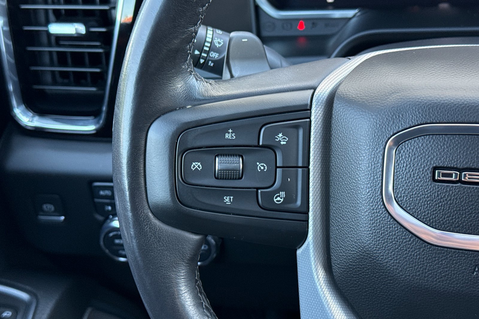 Used 2023 GMC Sierra 1500 Denali image 29