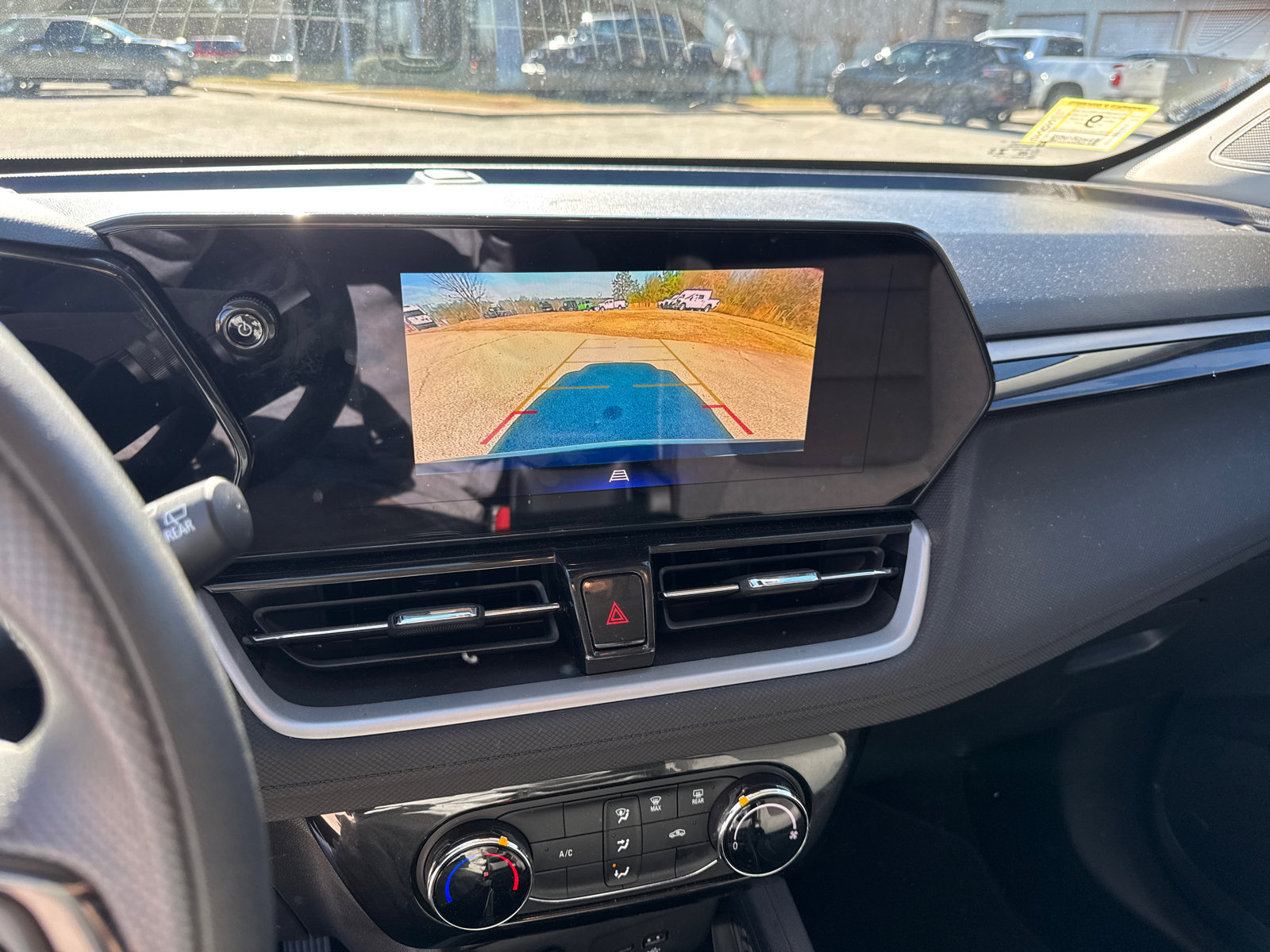 Used 2025 Chevrolet TrailBlazer LT image 23