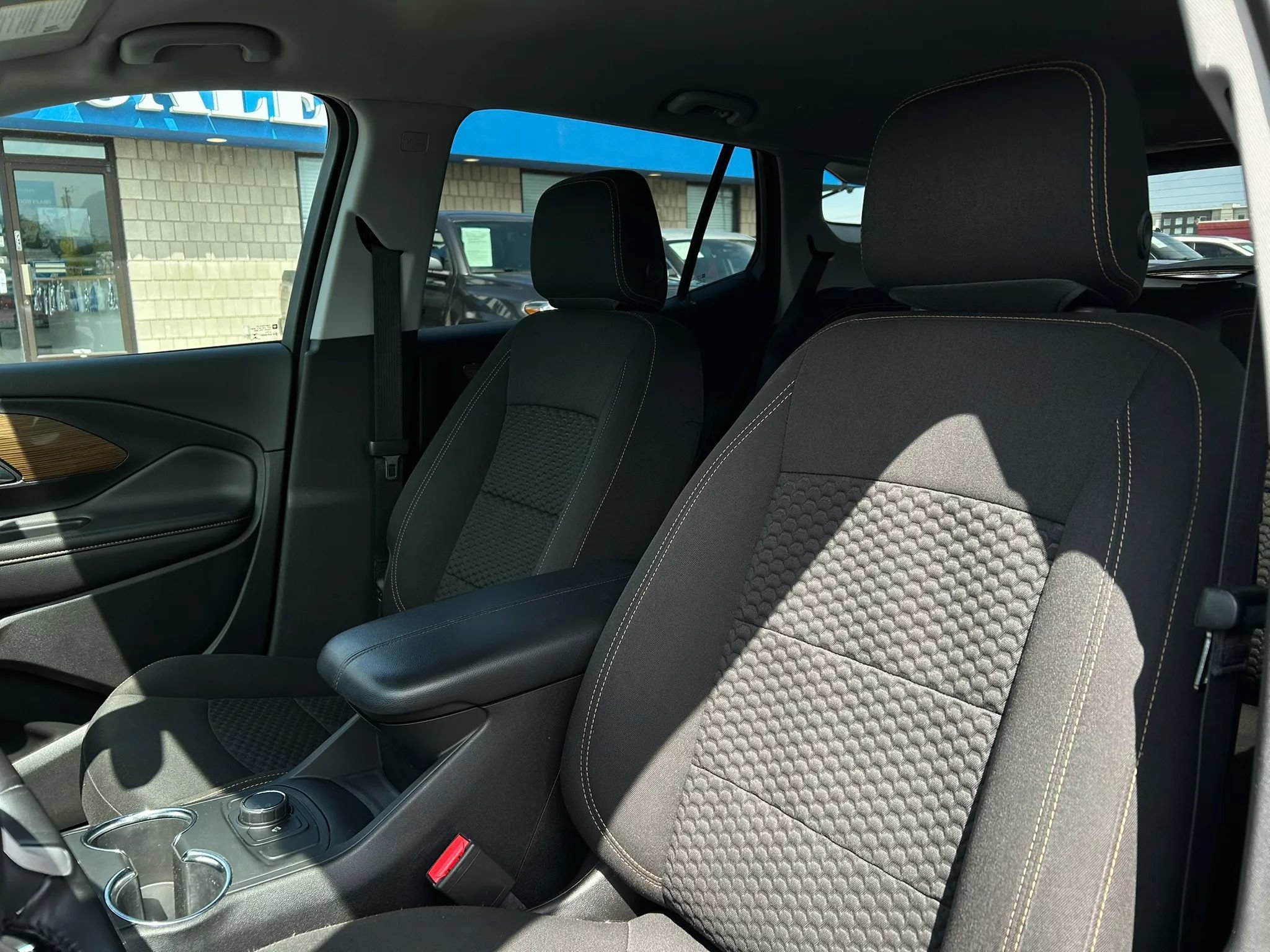 Used 2019 GMC Terrain SLE AWD/4WD image 9