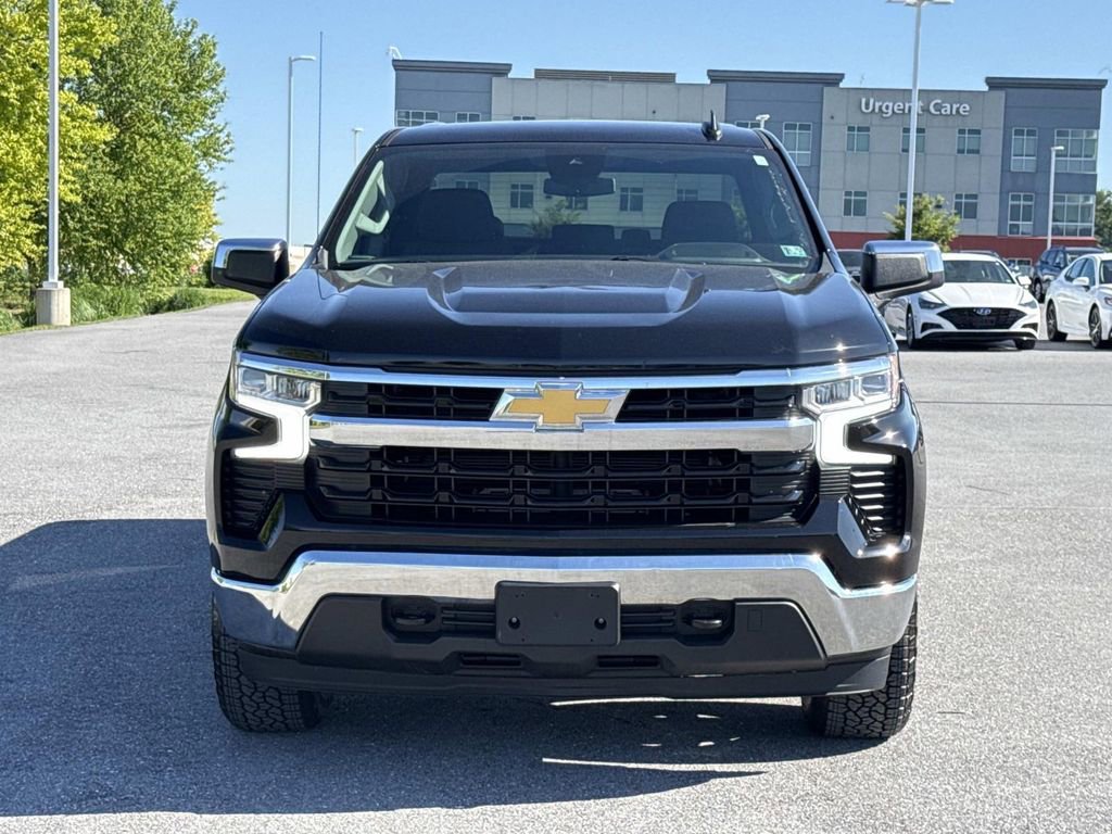 Used 2023 Chevrolet Silverado 1500 LT AWD/4WD image 29