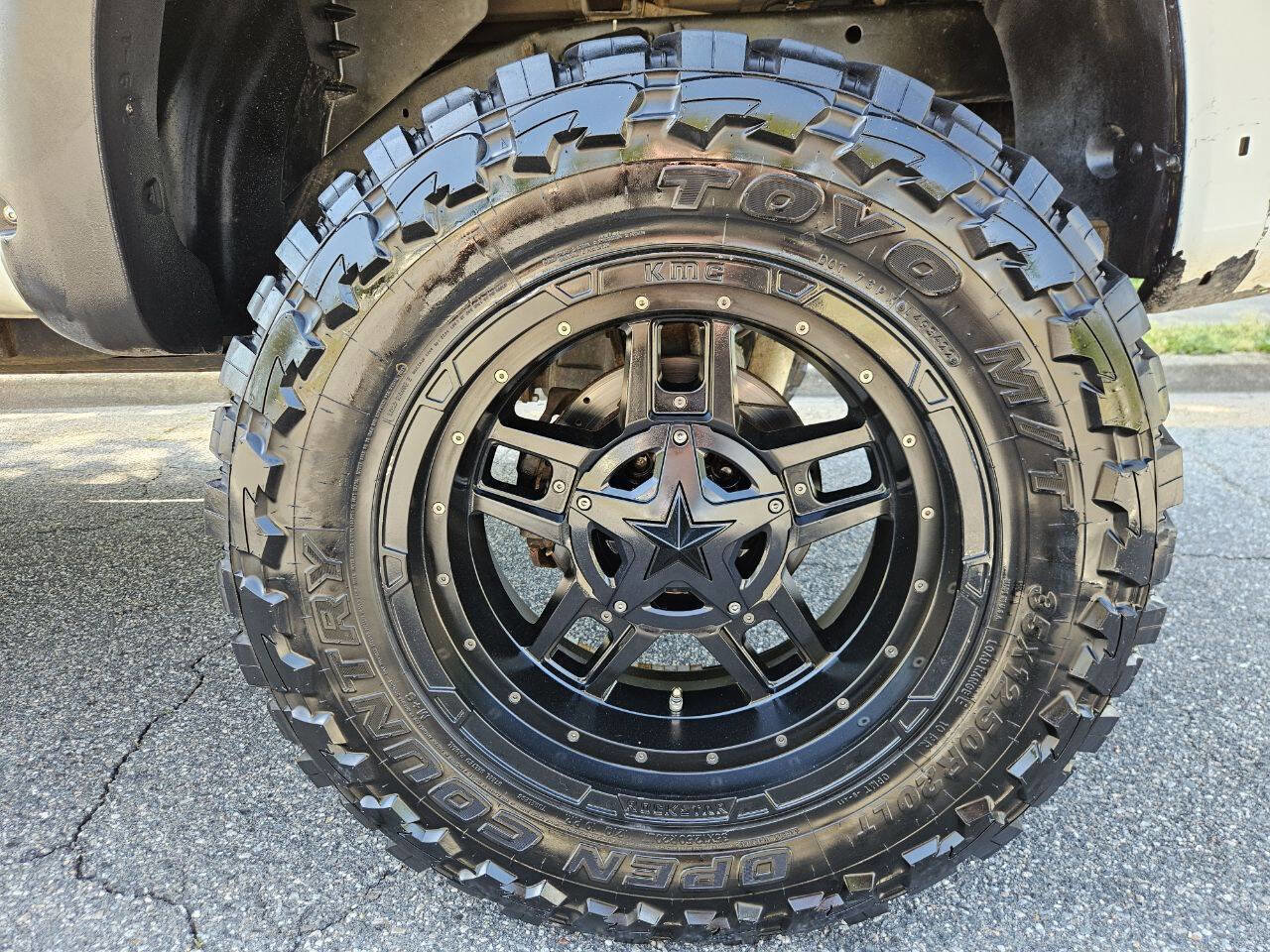 Used 2012 Nissan Titan SL w/ SL Technology Pkg AWD/4WD image 27