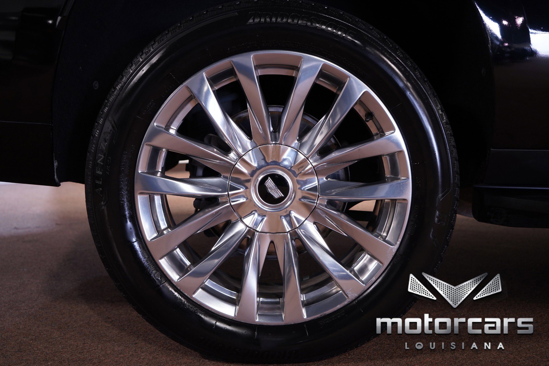 Used 2021 Cadillac Escalade ESV Premium Luxury AWD/4WD image 18