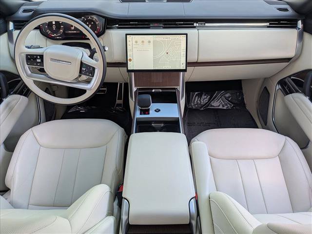 Certified 2025 Land Rover Range Rover Long Wheelbase Autobiography AWD/4WD image 19