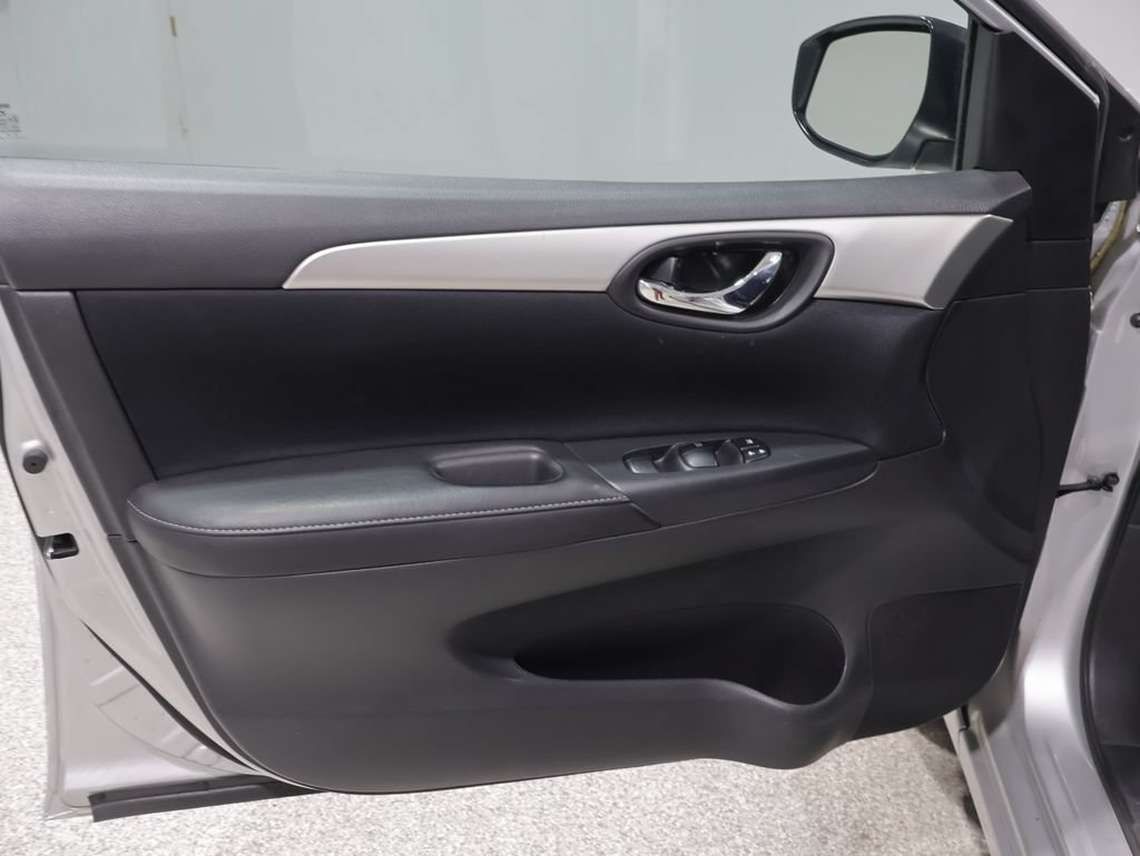 Used 2016 Nissan Sentra S FWD image 12