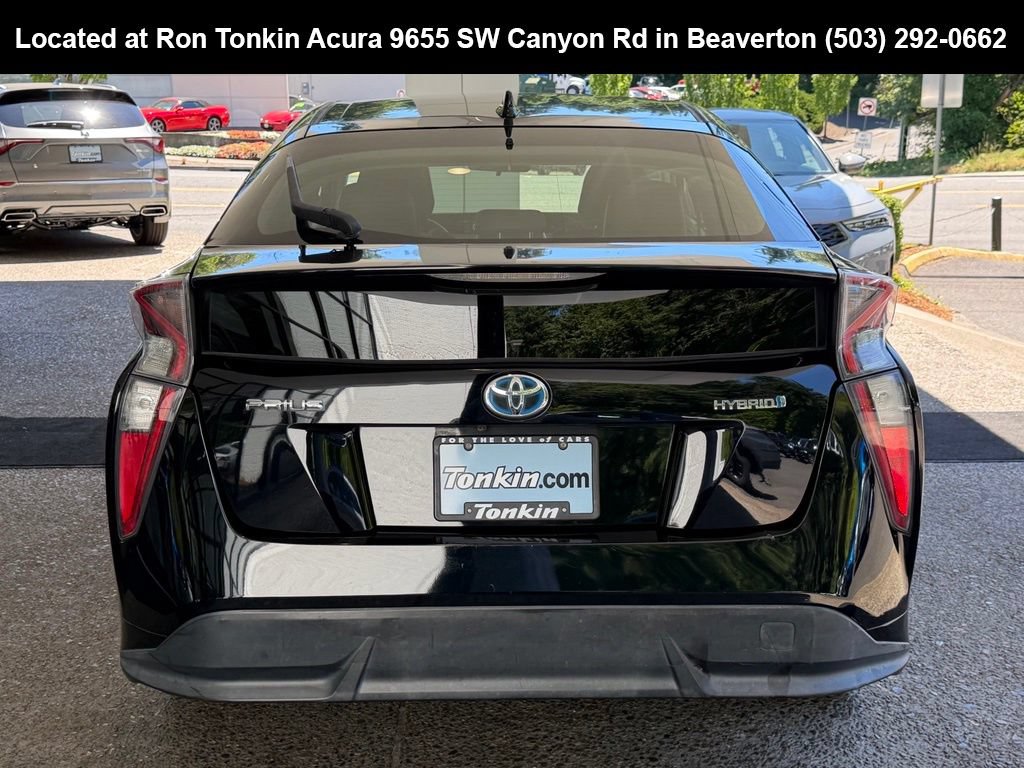 Used 2017 Toyota Prius Three Touring w/ Carpet Mat Package FWD image 6