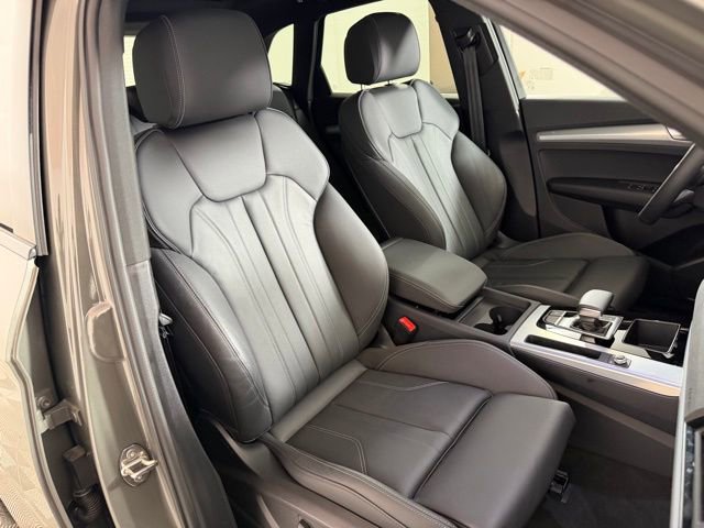 Used 2025 Audi Q5 2.0T Premium w/ Convenience Plus Package image 24