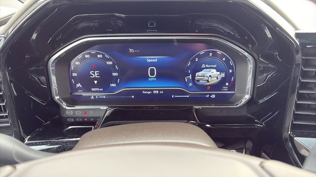 Used 2025 Chevrolet Silverado 1500 LTZ image 15
