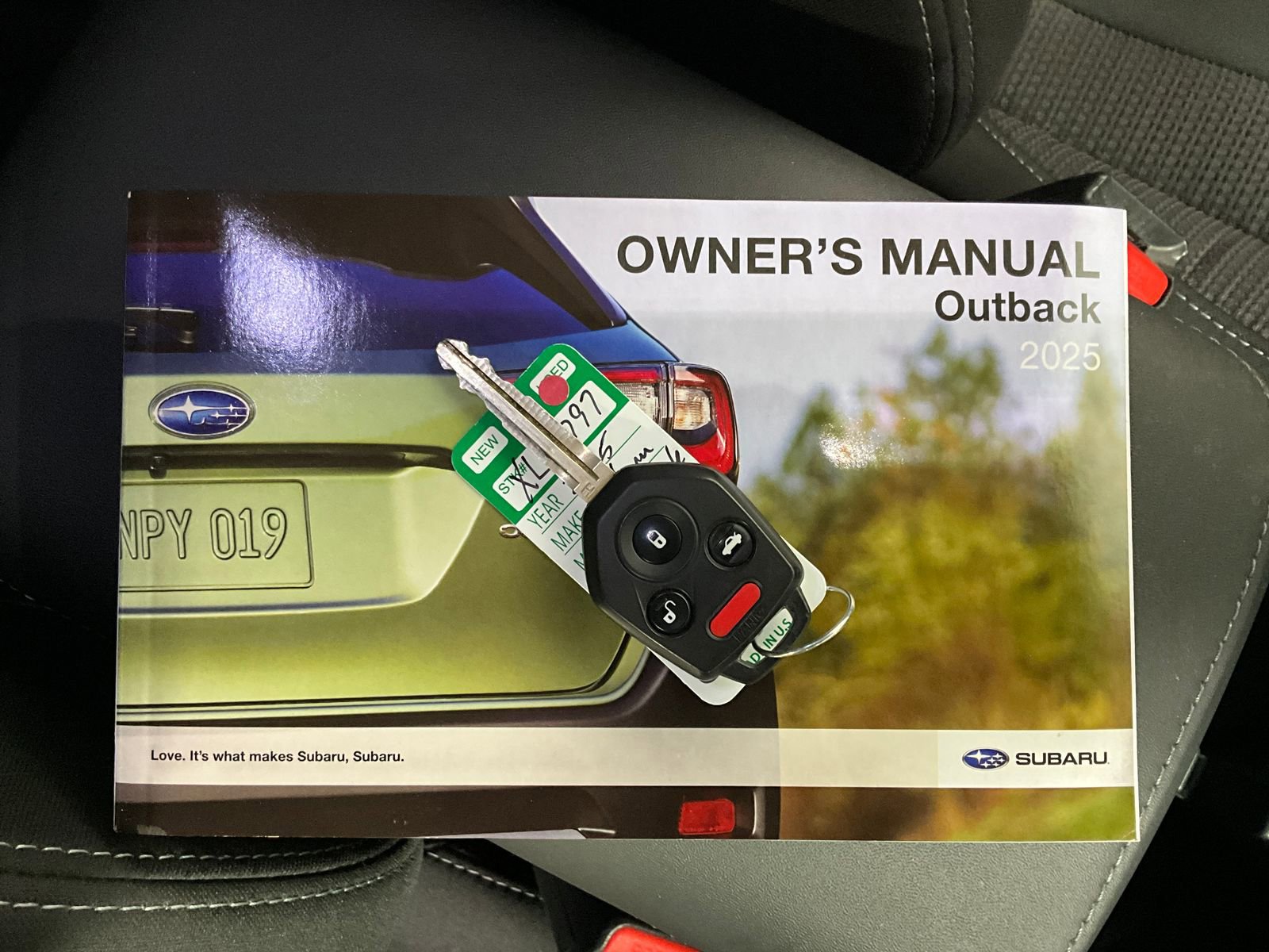 Used 2025 Subaru Outback Premium w/ Popular Package #1A image 13