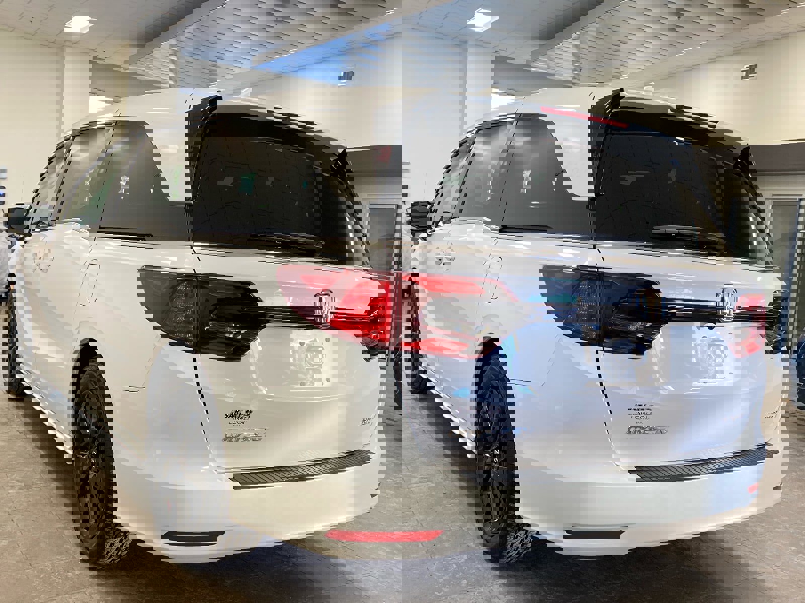 Used 2024 Honda Odyssey Sport image 5