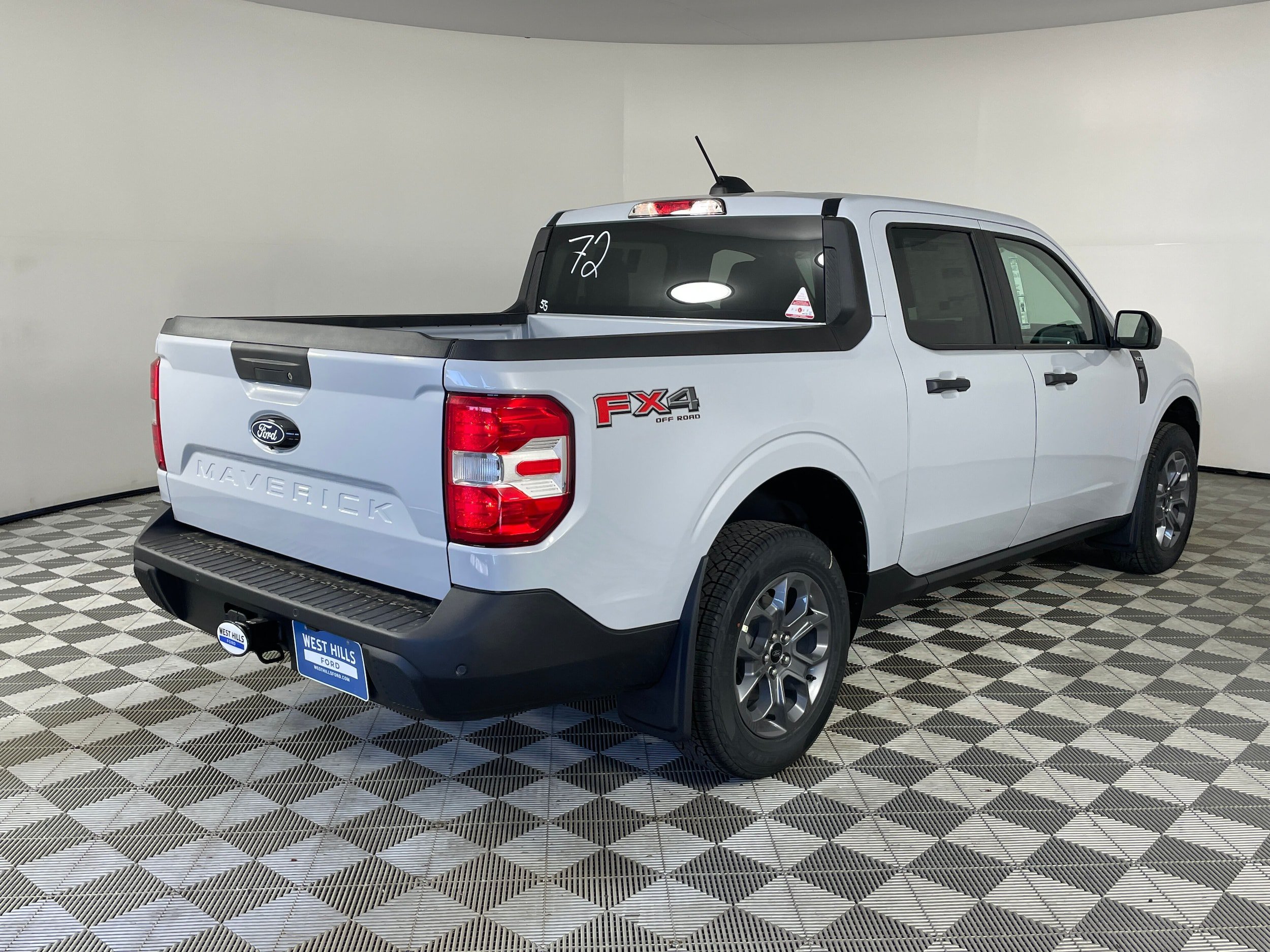New 2026 Ford Maverick XLT w/ XLT Luxury Package AWD/4WD image 9