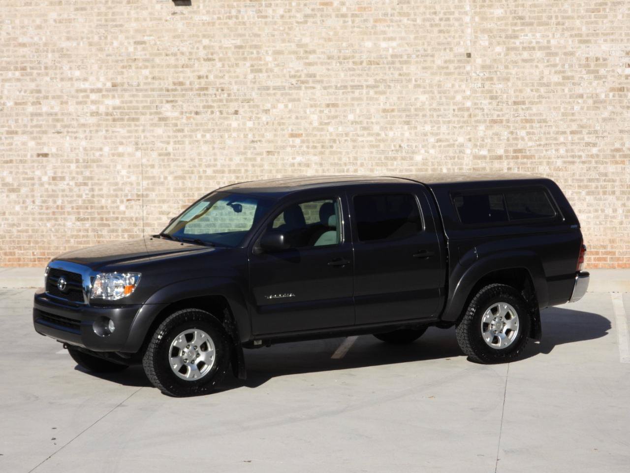 Used 2011 Toyota Tacoma PreRunner w/ SR5 Pkg #2 RWD image 27