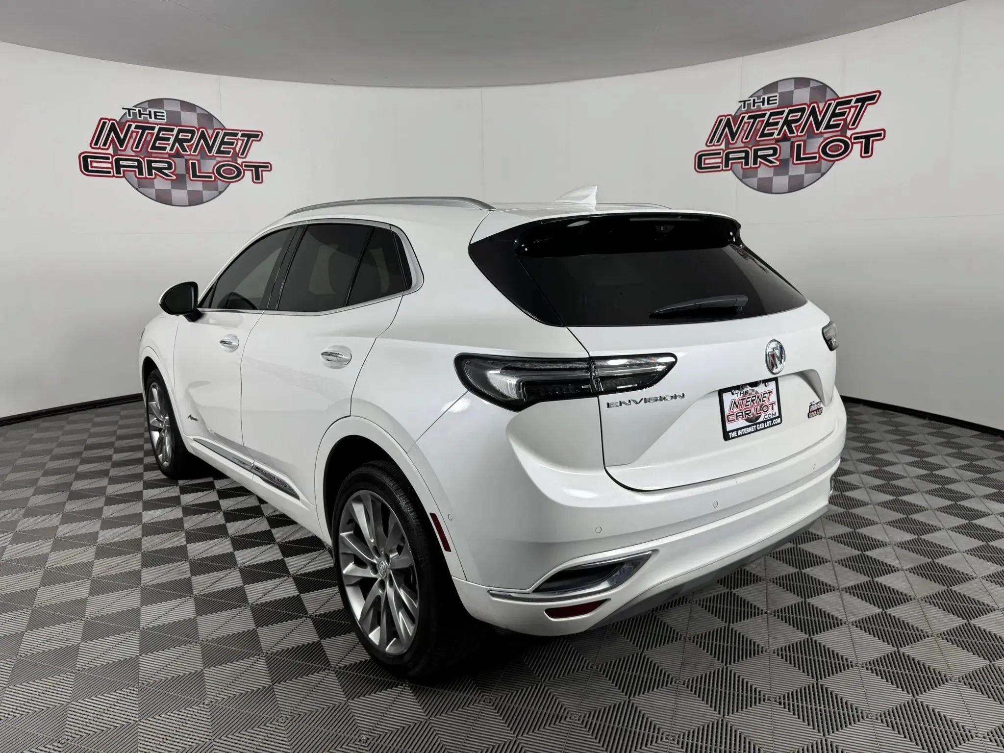 Used 2023 Buick Envision Avenir AWD/4WD image 5