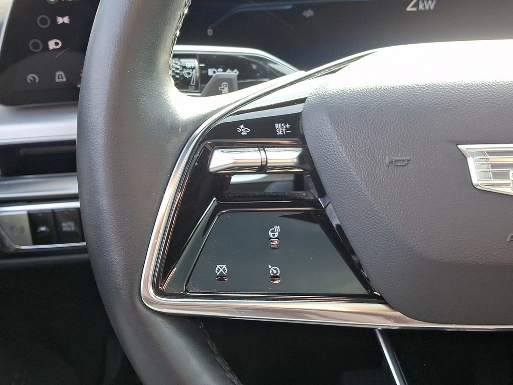 Used 2024 Cadillac Lyriq Luxury AWD/4WD image 22