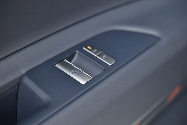 New 2026 Genesis GV80 3.5T e-SC image 26