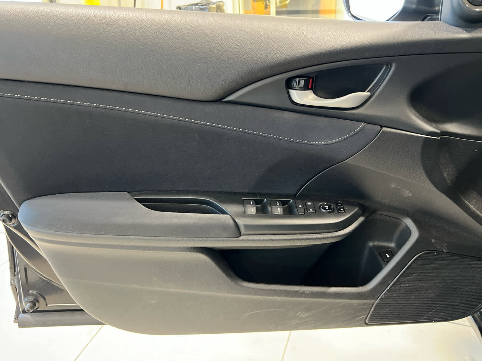 Used 2020 Honda Insight EX image 12