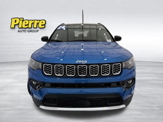 Used 2024 Jeep Compass Limited image 7