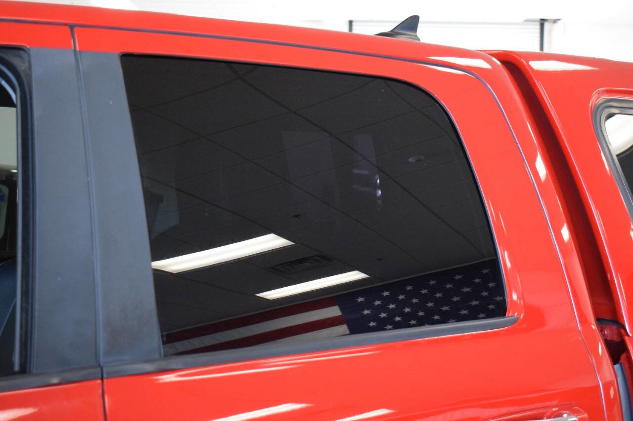 Used 2016 RAM 1500 Laramie w/ Convenience Group image 40