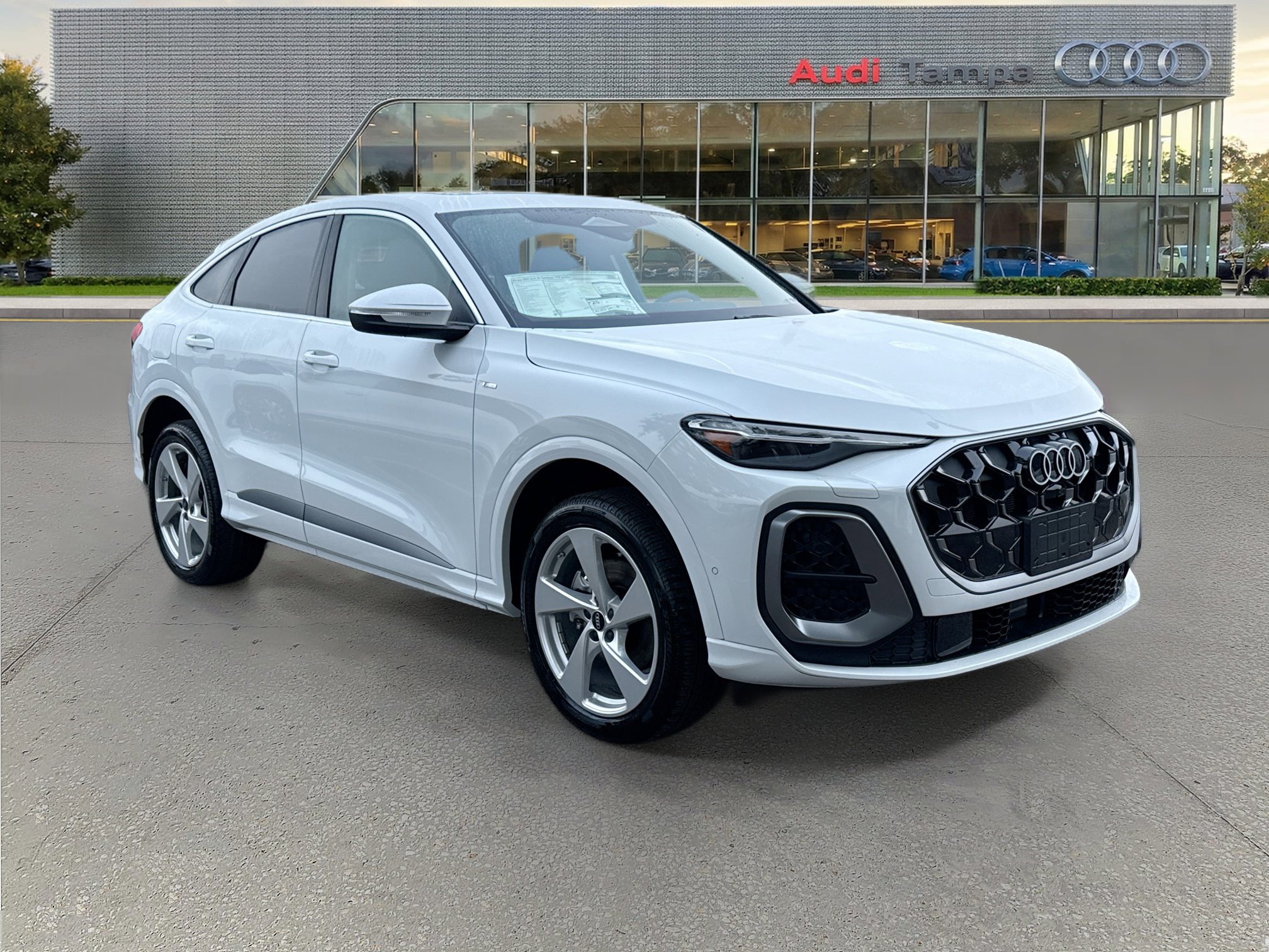 New 2025 Audi Q5 Premium Plus