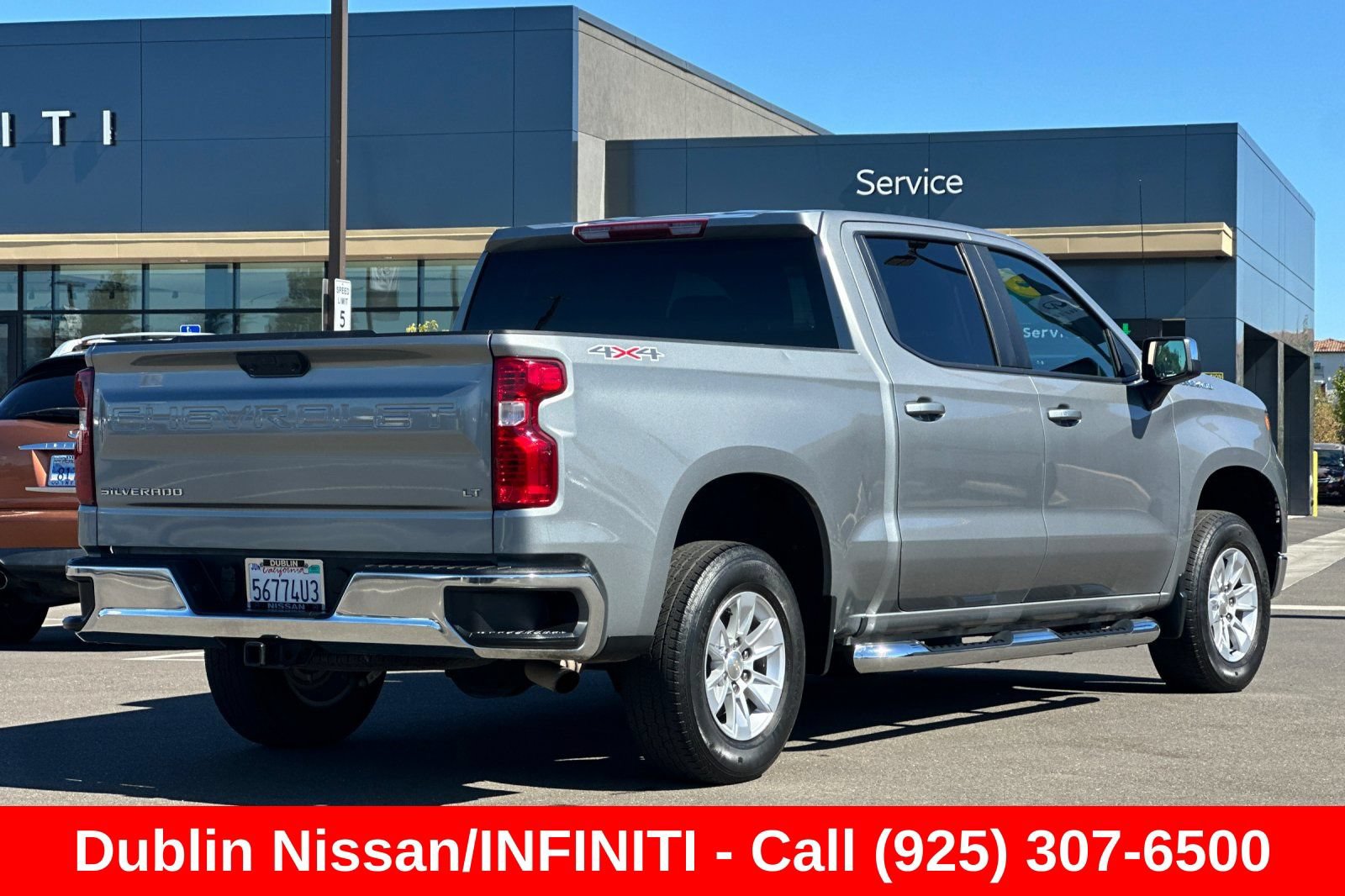 Used 2023 Chevrolet Silverado 1500 LT w/ Protection Package AWD/4WD image 4