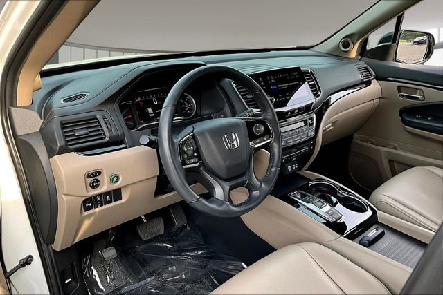 Used 2020 Honda Pilot Touring image 17
