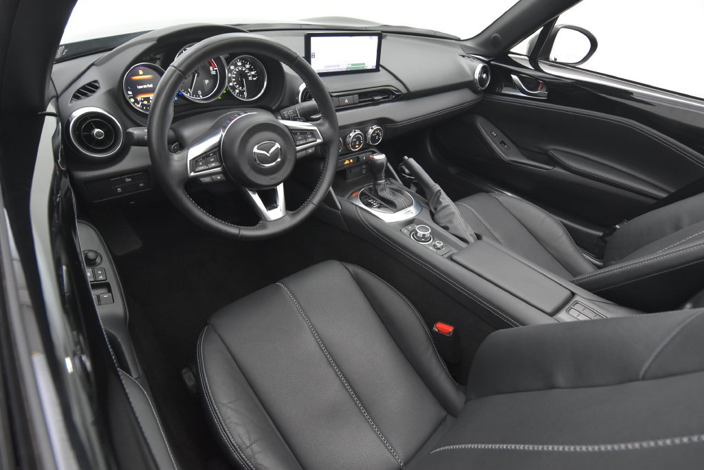 Certified 2025 MAZDA MX-5 Miata RF Grand Touring RWD image 32