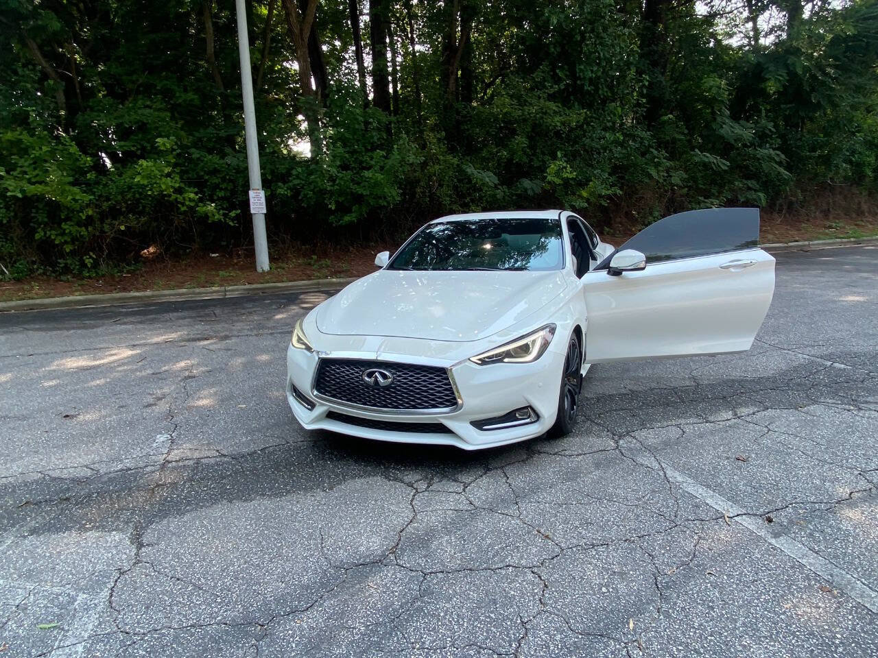 Used 2018 INFINITI Q60 3.0t Luxe w/ Sensory Package 3.0T Luxe RWD image 54