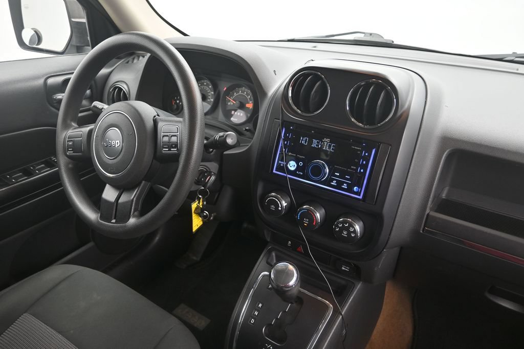 Used 2014 Jeep Patriot Sport w/ Power Value Group AWD/4WD image 18