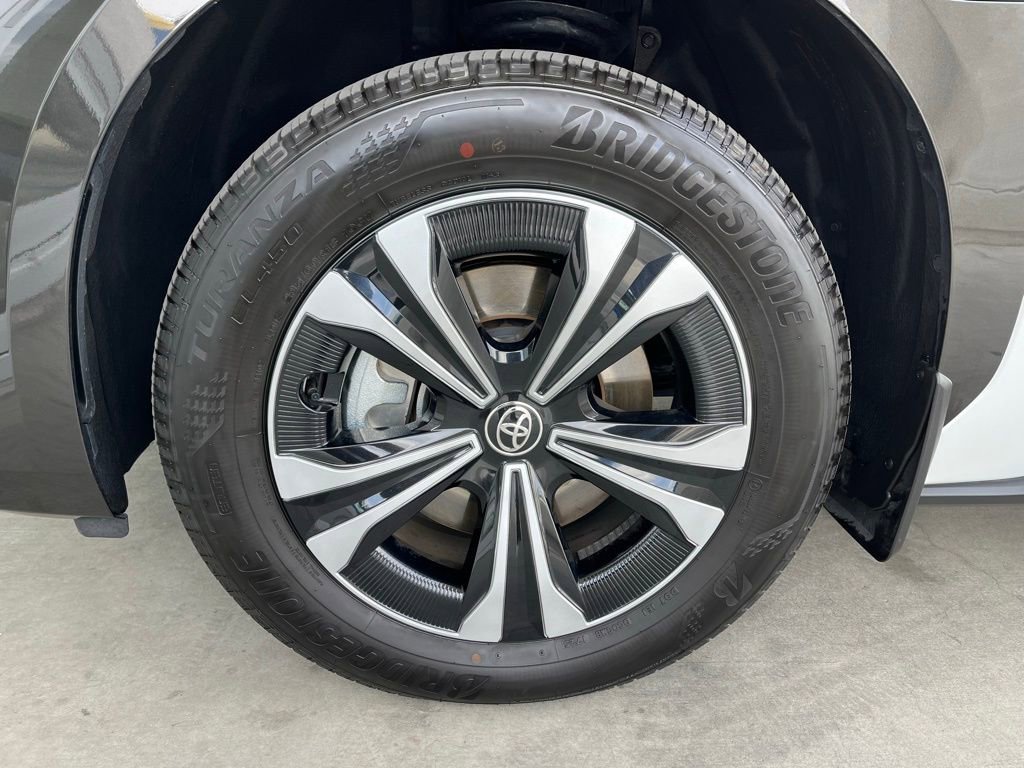 Used 2025 Toyota bZ4X FWD w/ Weather Package image 21